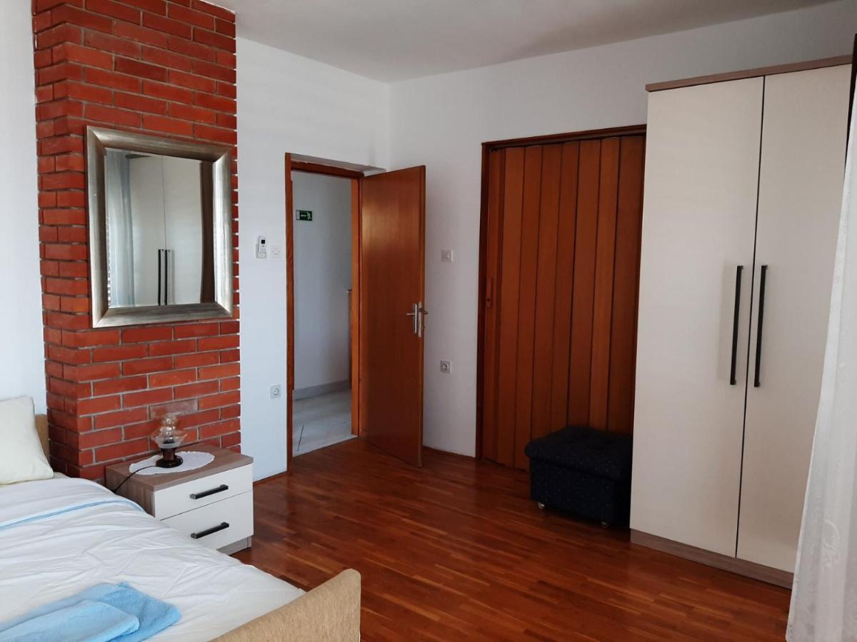 Apartments Grozdana Crikvenica Luaran gambar